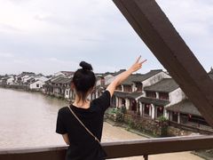 -丝绸小镇荻港古村
