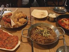 双拼炸鸡-富乐满韩国正宗炸鸡韩国料理(虹泉路店)