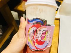 草莓酪酪-LELECHA乐乐茶(上海五角场万达广场店)