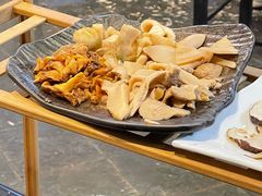 -蘑统田下·野生菌火锅