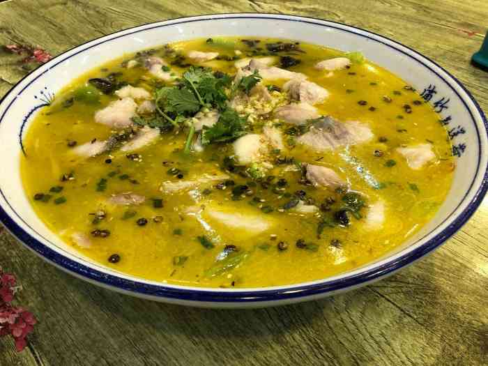 外婆人家(瑞丽路店)-"附近办事,朋友小聚一下,看这家店的客人比.