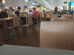大堂-麦当劳(高铁南站店)