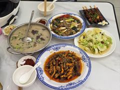 -胡世羊肉汤(南街店)