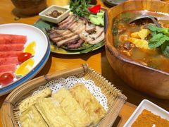 -老滇山寨•云南特色菜•地方菜•民族风情歌舞表演(金碧店)