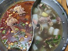 -大众跷脚牛肉馆·非遗传承单位(峨眉山店)