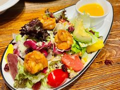 牛油果大虾沙拉-1886德国汽车餐厅(外滩十六铺码头店)