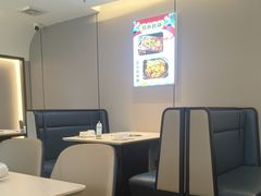 -张大师鸭爪爪特色干锅(南湖店)
