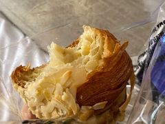杏仁可颂-Juicy Bakery(大学路店)