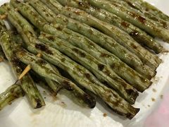 -蚝哥花姐湛江烤生蚝(美丽湾市场店)