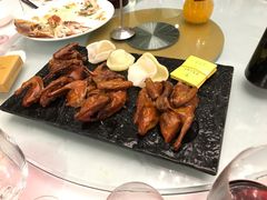 金牌炸乳鸽-荣誉大酒店·荣誉海鲜酒楼(晋江电力店)