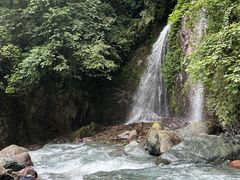 -西岭雪山大飞水景区