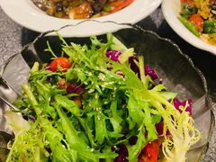 大拌菜-湘肠香火锅店(团结湖店)