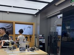 -DJI大疆(深圳华强北曼哈授权体验店)