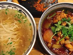 干锅牛蛙面-霸道川面馆(张江店)