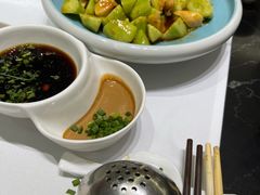 -红鼎豆捞·非遗鲍皇汤火锅(宝丰路店)