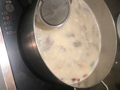 -捞王锅物料理(上海世茂广场店)