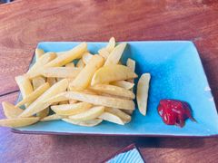 -蓝壁虎咖啡酒馆