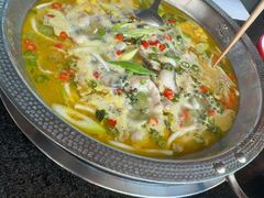 -谭公鱼头·鲜鱼火锅·小龙虾·江湖菜(秀沿路店)