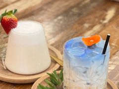 -FLOVIE FLORIST CAFE