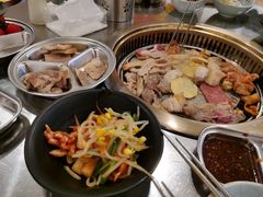 -烤路里·韩国品质自助烤肉(石路天虹4号店)