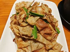 腊肉炒豆丝-莲餐厅·湖北菜·潜江小龙虾店(愚园路店)