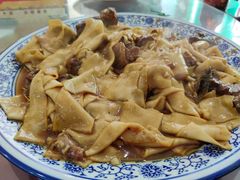 -壹阁胡羊焖饼(特色小吃街店)