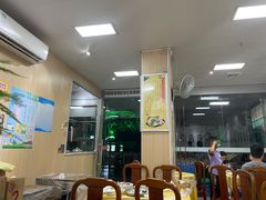 -官塘陈记鱼生·潮汕砂锅粥·牛肉火锅(潮枫路总店)