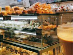 面包甜点陈列柜-白玉兰食品(甜云店)