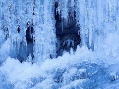 -雁荡山三折瀑景区
