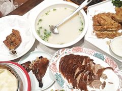 -梅利汴京烤鸭•开封豫菜地标店(东大街店)