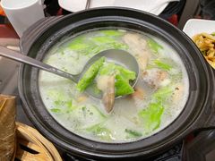 凉瓜排骨煲-高第街56号港式餐厅·精选(世茂广场宽厚里大明湖店)