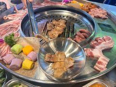 -哈哈碳都·牛肋条无限自助烤肉(台江万达店)