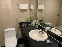 -青岛海都大酒店(黄岛金沙滩井冈山路地铁站店)
