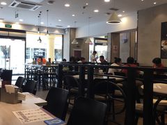 大堂-康师傅私房牛肉面(马泉营奥莱店)