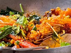 -大头虾越式风味餐厅(光明广场店)