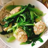 当绿油油的小青菜碰上减脂鸡肉丸