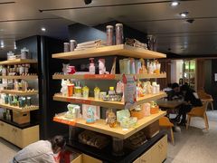 零售区-星巴克臻选(国贸商城首店)