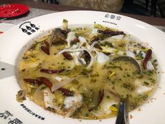 -渔语鱼新川菜Bistro(万象天地店)