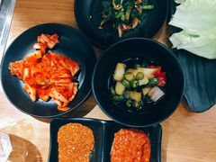 -肉甲韩国木炭烤肉(新壹街1店)