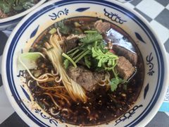 红烧牛肉面-老地方猫儿面(磁器口店)