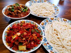 -歹歹的加个面过油肉拌面