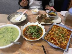 -洪霞餐馆