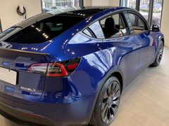-TESLA 特斯拉(上海太古汇体验店)