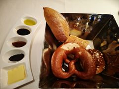 -龙虾酒吧扒房(宁波香格里拉店)