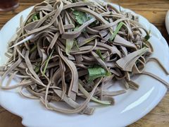 -溢心园香河肉饼总店
