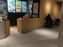 -麦当劳(中山公园龙之梦店)