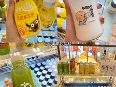 -顶东面包花园·生日蛋糕(世博店)