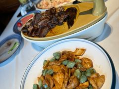 -八府香鸭·啫啫煲(华山路店)