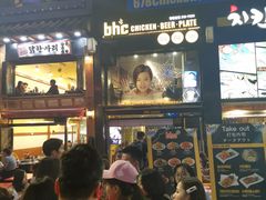 -BHC炸鸡(明洞总店)