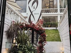 -Mark&Mars Restaurant